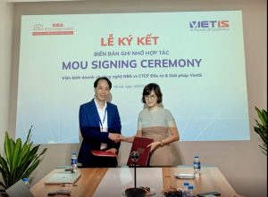 VietIS EducationとNBSの覚書締結式